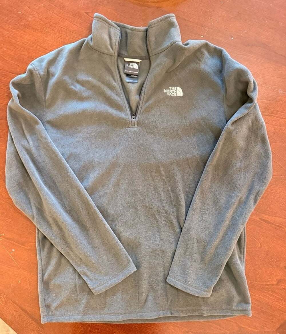 The North Face 1/4 Zip Fleece Pullover Size L Gray